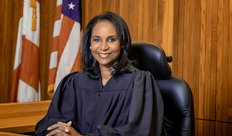 Chánh án Anita M. Josey-Herring